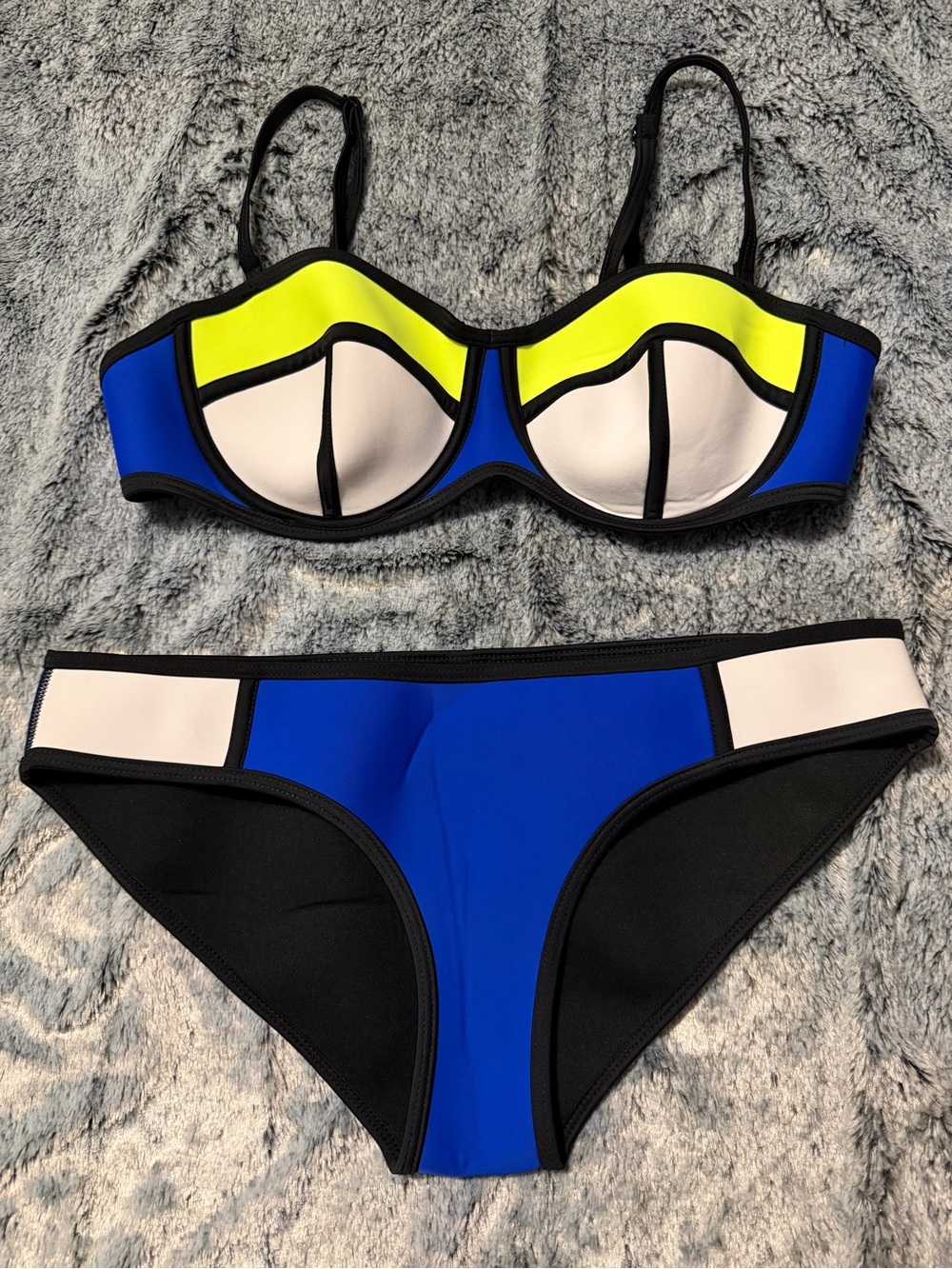 Amazon Colorblock Underwire Bikini - Blue, Yellow & White
